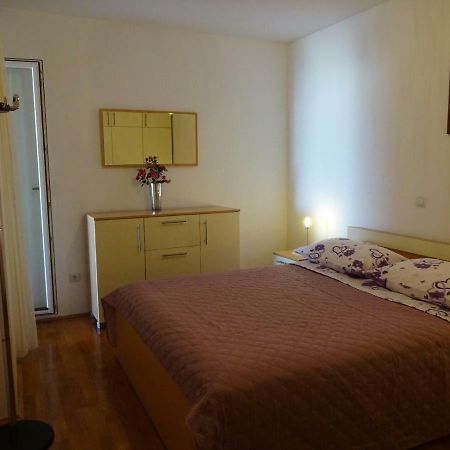 Apartman Gelic Makarska Eksteriør billede