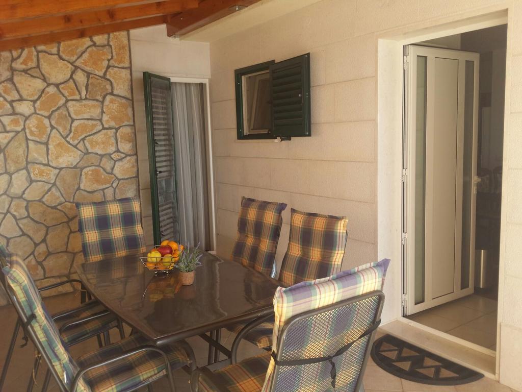Apartman Gelic Makarska Eksteriør billede