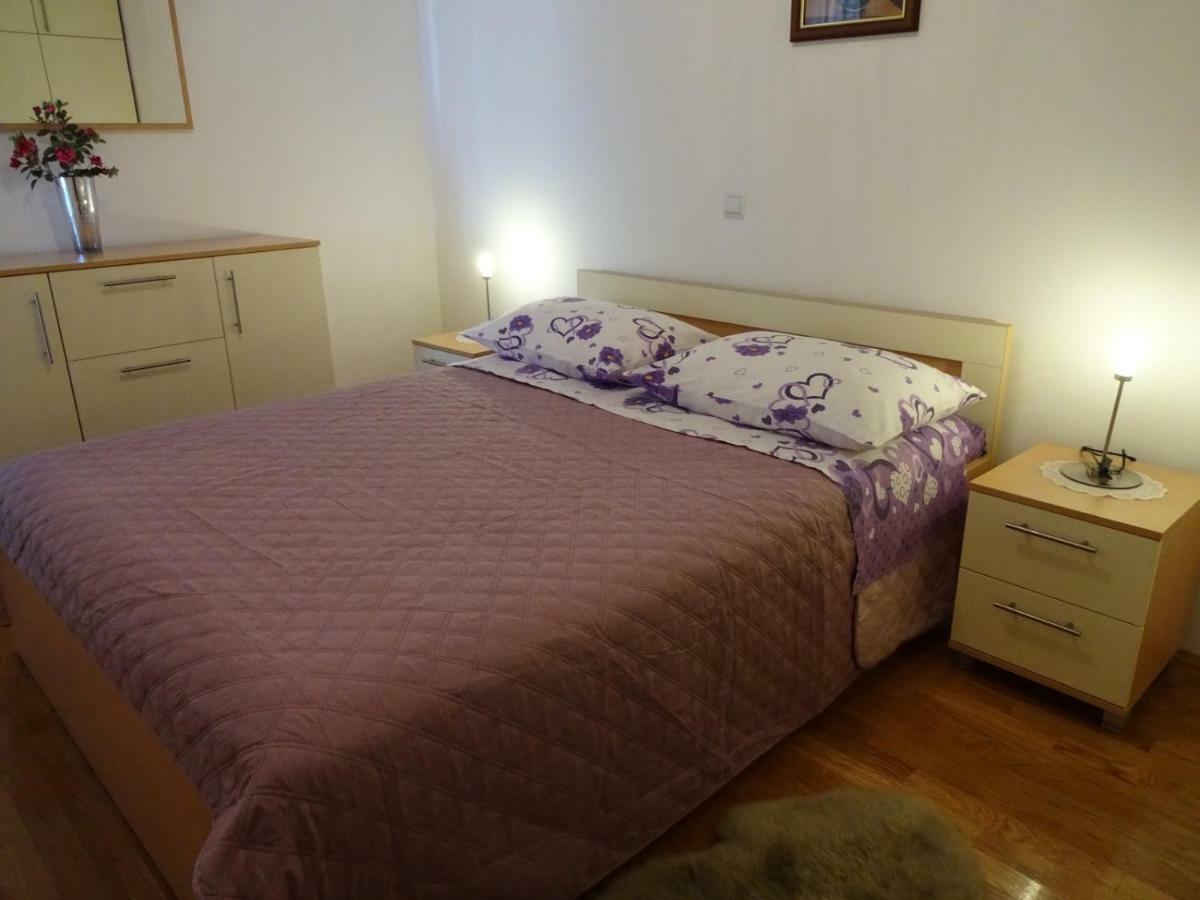 Apartman Gelic Makarska Eksteriør billede