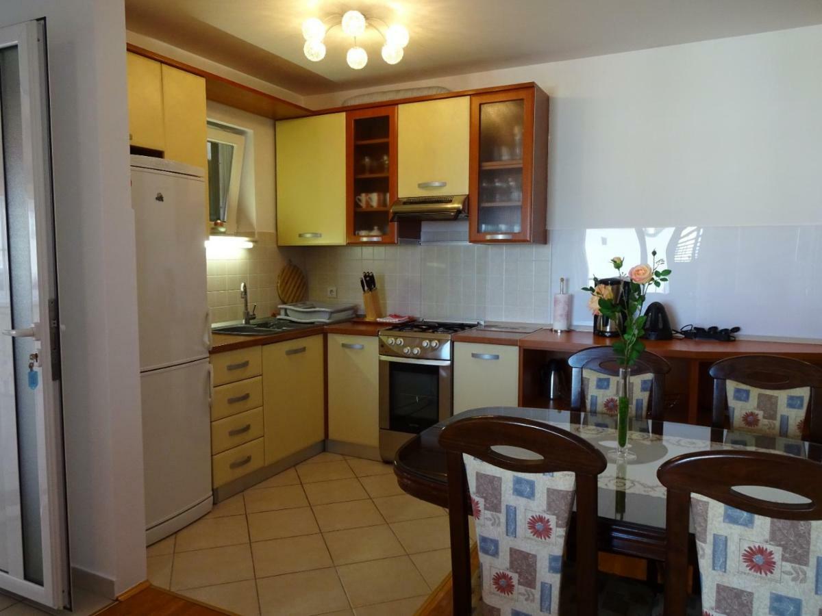 Apartman Gelic Makarska Eksteriør billede